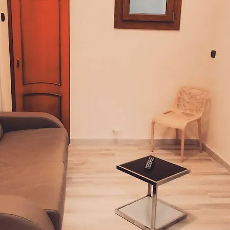 Casa Elegante Vista Mare Apartment *